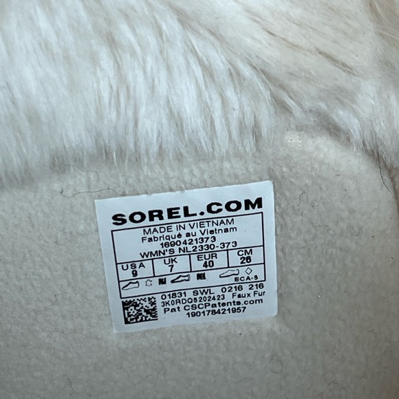 Sorel Women's Tan and Gray Winter Boots - Picture 6 of 6